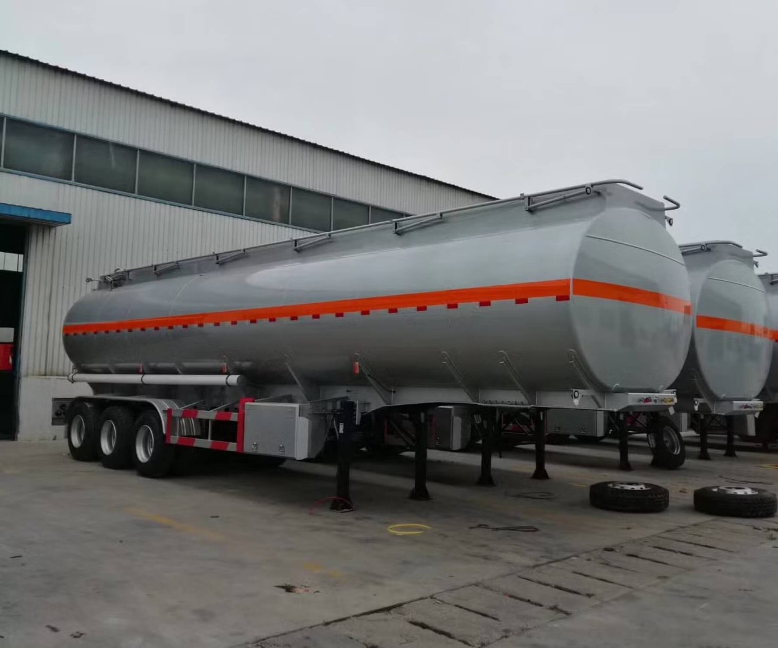 Multi-Purpose 30,000–90,000L Semi Tankers for Fuel, Diesel, Chemicals, and Food