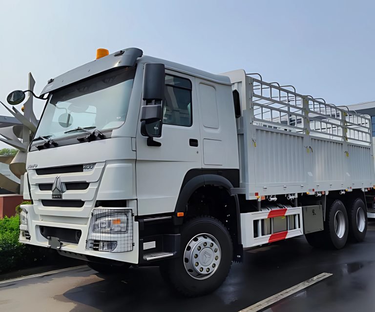 SINOTRUCK HOWO 7 Used Fence Cargo Truck